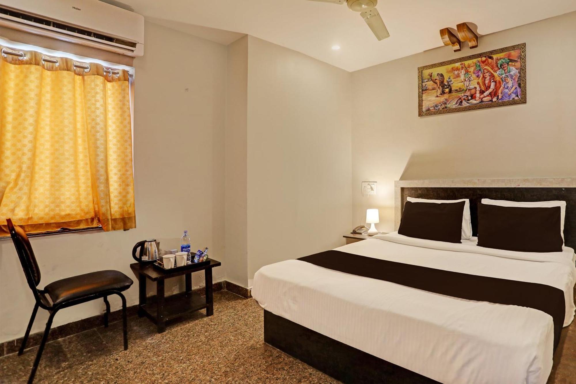 Super Townhouse Vaishnavi Hotel Secunderabad Exterior photo