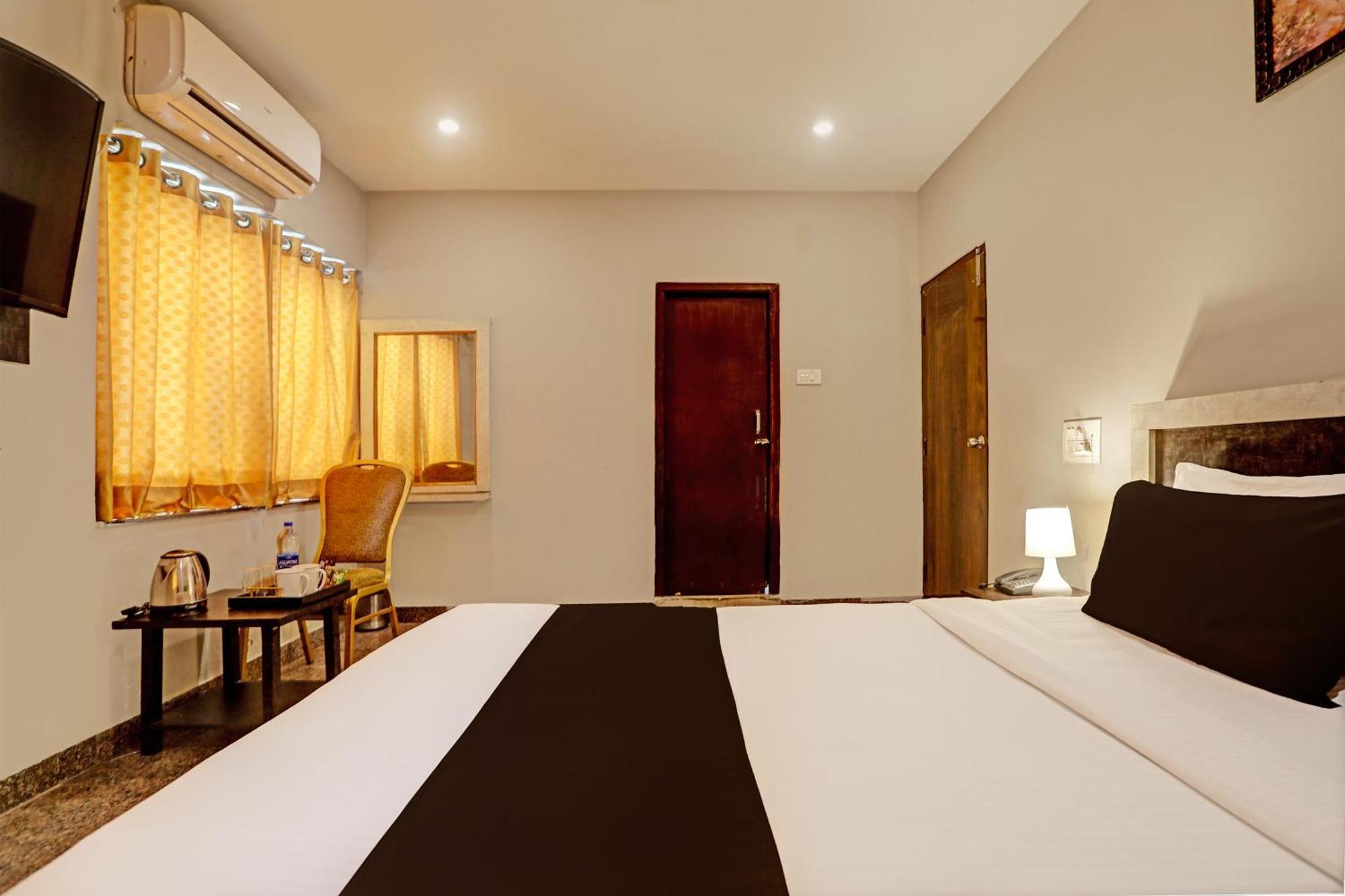 Super Townhouse Vaishnavi Hotel Secunderabad Exterior photo